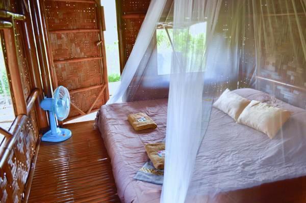 Micky Monkey Beach Hotel Phuket Maikhao Thailand Mai Khao Eksteriør billede