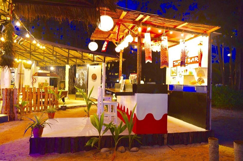 Micky Monkey Beach Hotel Phuket Maikhao Thailand Mai Khao Eksteriør billede
