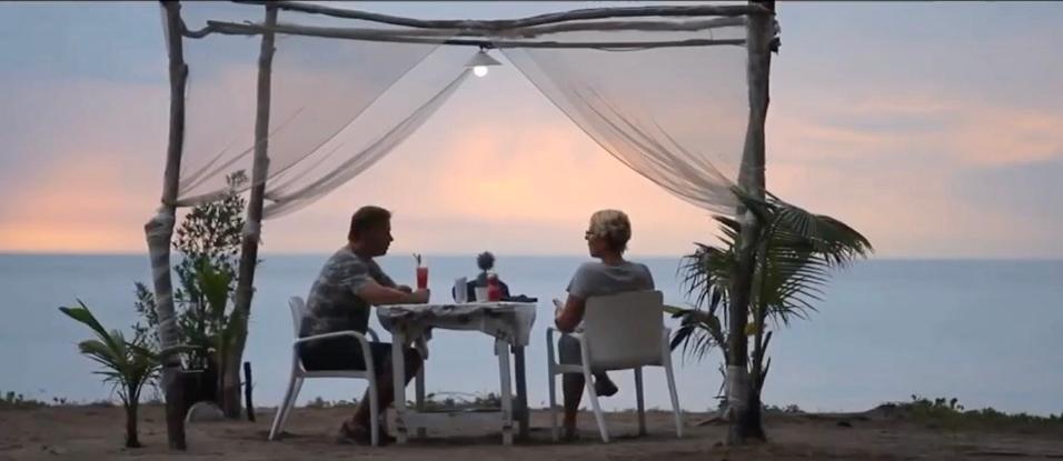 Micky Monkey Beach Hotel Phuket Maikhao Thailand Mai Khao Eksteriør billede