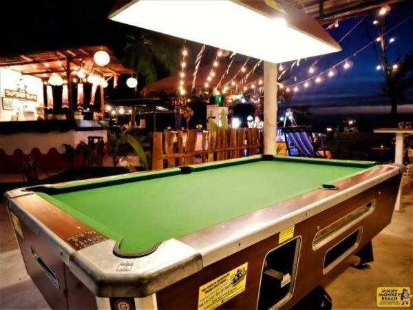 Micky Monkey Beach Hotel Phuket Maikhao Thailand Mai Khao Eksteriør billede